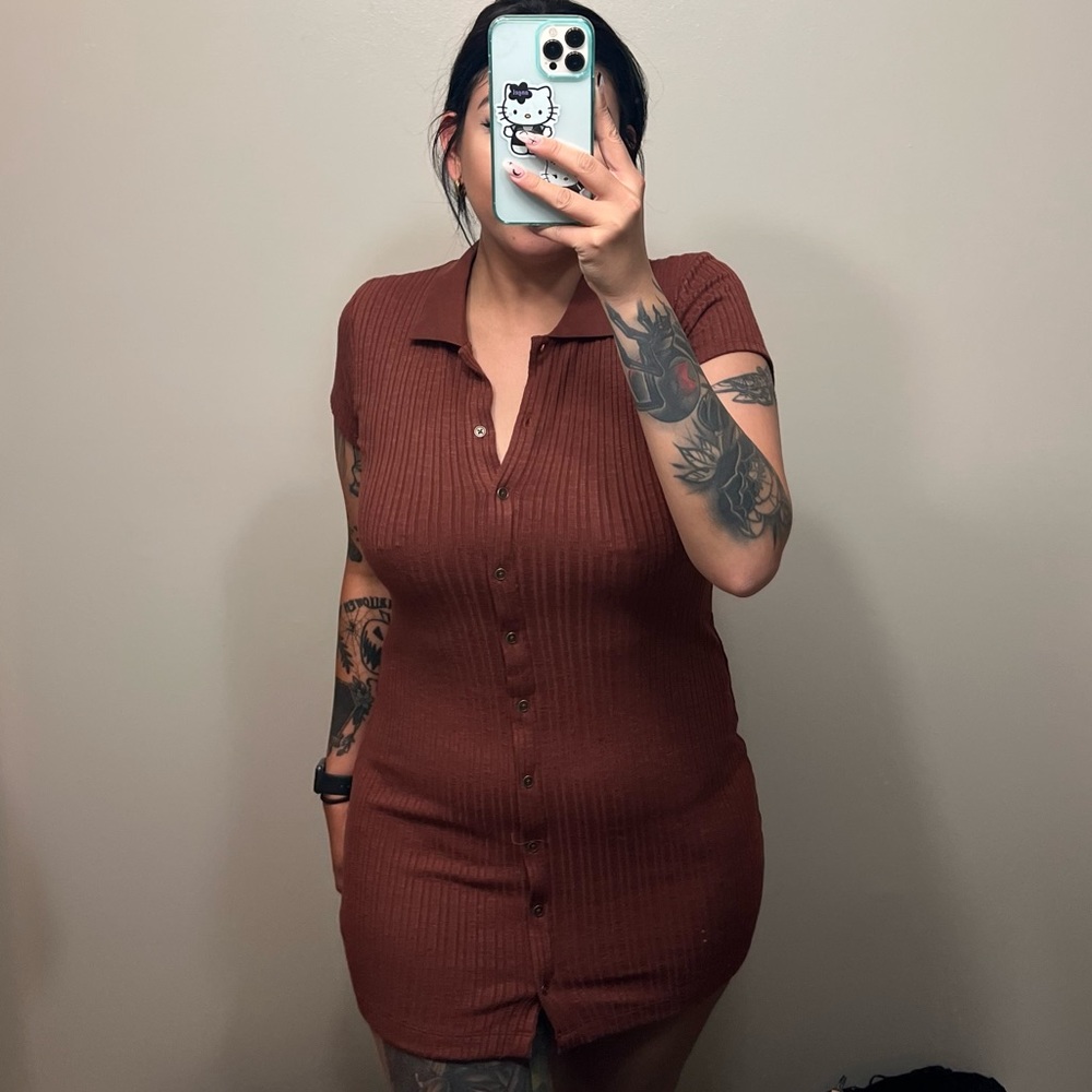 Brown dress
